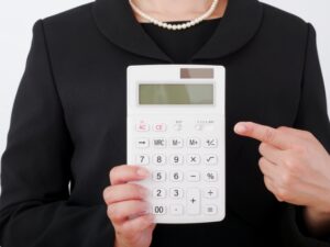 孤独死の葬儀費用はどのくらい？発見後の流れと対応方法を紹介